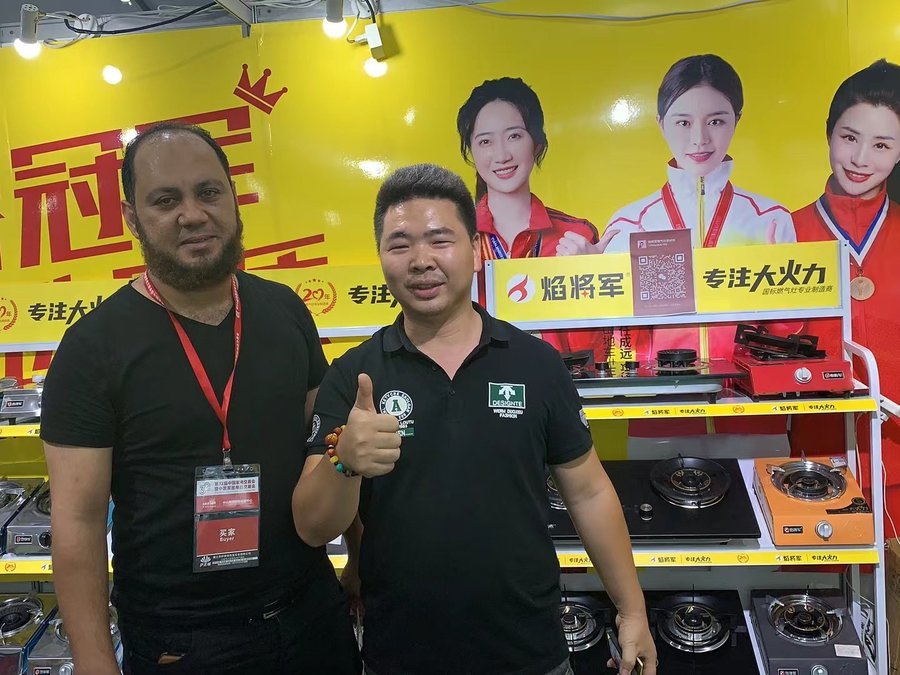 Meeting buyers at international expos